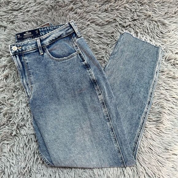 Hollister Ultra High Waist Vintage Stretch Mom Jean, Size 32 (15R) - Picture 1 of 4